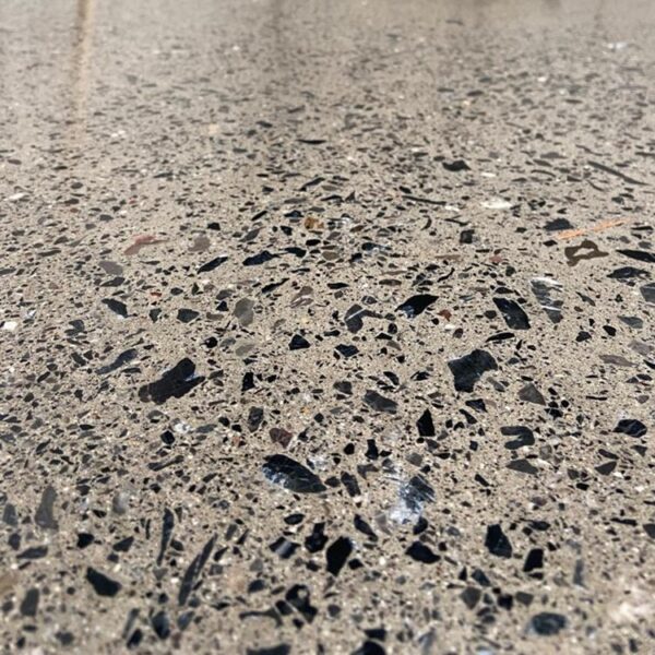 Aromatic-Aliphatic-Polyurethane-Indoor-Outdoor-Coatings-Target-Engineering-Egypt-Morocco.jpg "Aromatic & Aliphatic Polyurethane Applications: Indoor Industrial Flooring & UV-Resistant Outdoor Facades | Target Engineering Egypt & Morocco"