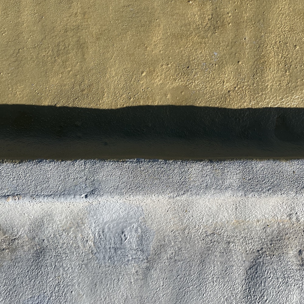 Polyurethane Foam Sealing Roof Cracks & Gaps in Egypt - Air & Dust Infiltration Proof